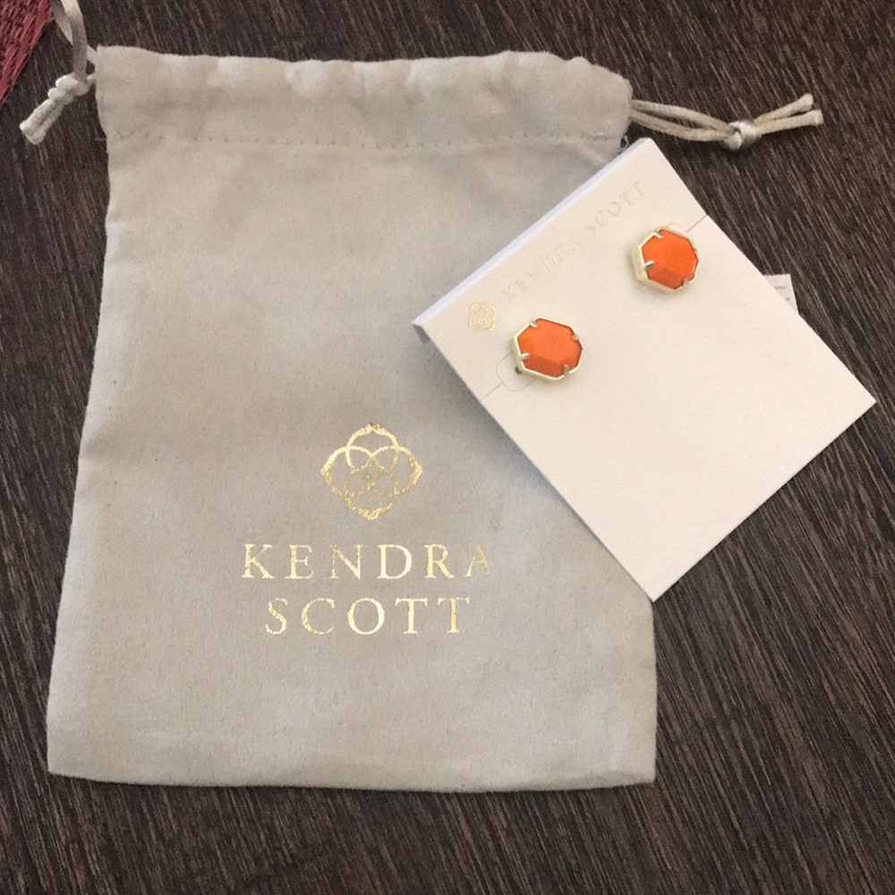 Kendra Scott Orange and Gold Stud Earrings NWT